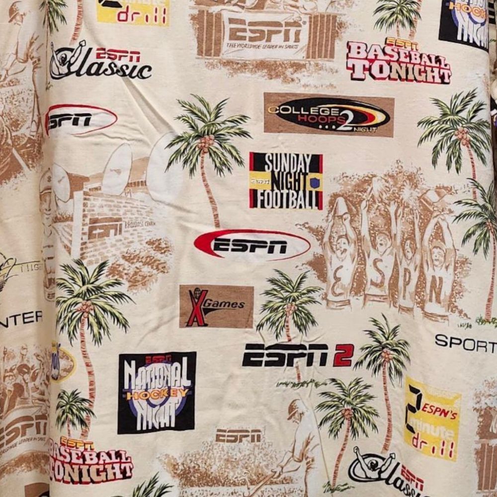 Vintage ESPN‎ Zone Men's Hawaiian All Over Sports Rayon Button-up Shirt XXL-3XL